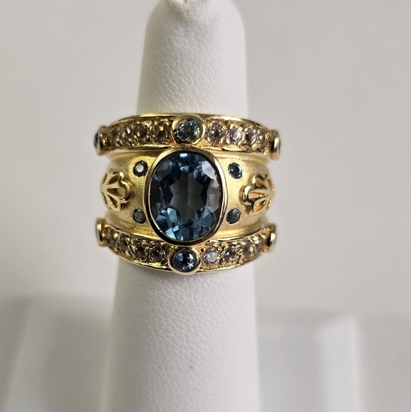 Watch Video / Imperial Majesty: Sterling Silver 925 Topaz Ring - Picture 7 of 10